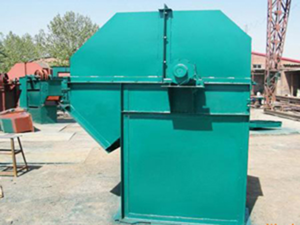 TB型垂(chuí)直鬥(dòu)式提升(shēng)機